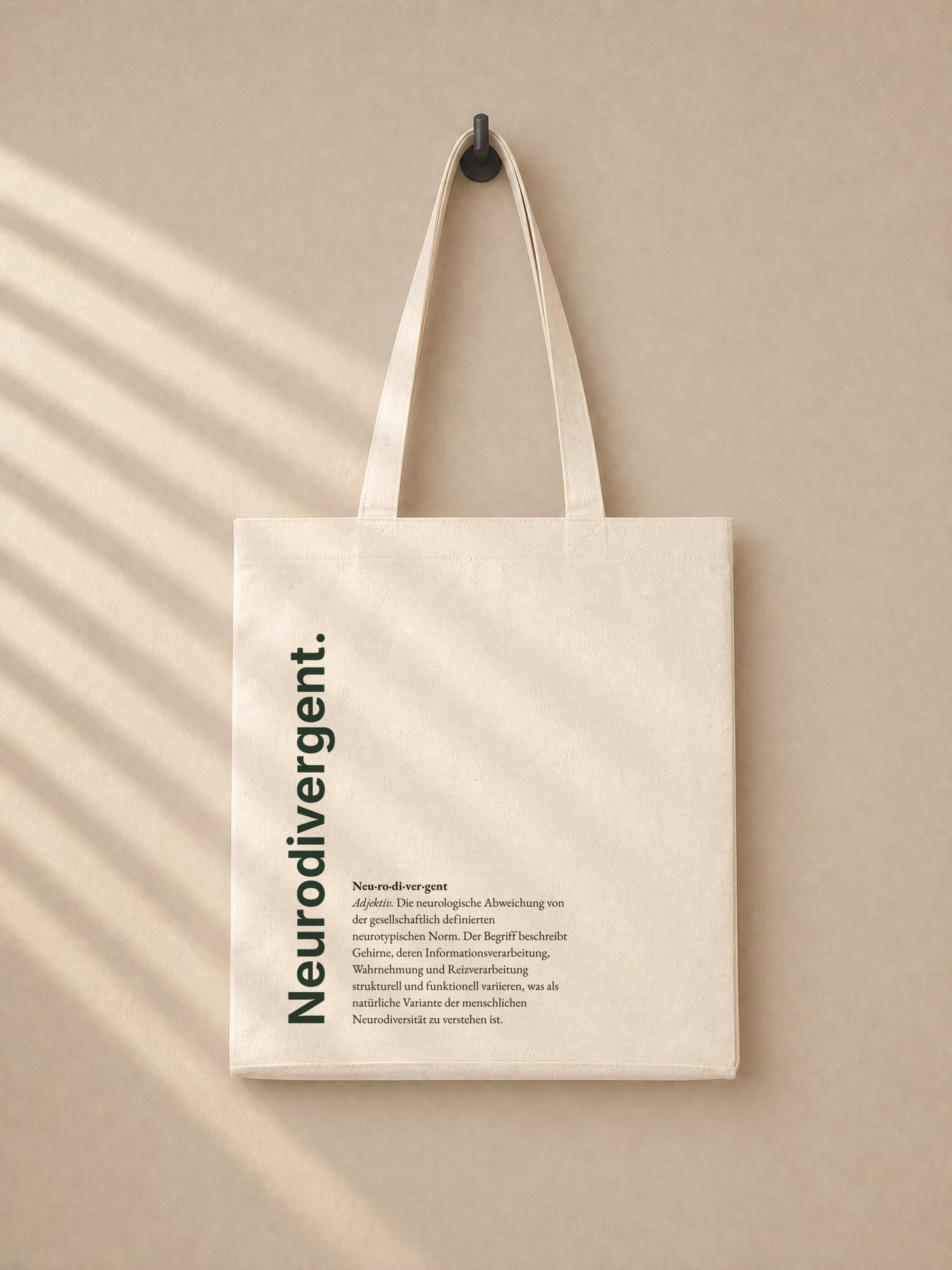 Tote Bag mit Statement — Am Haken, mit dem Statement (mit KI erstellte Aufnahme)